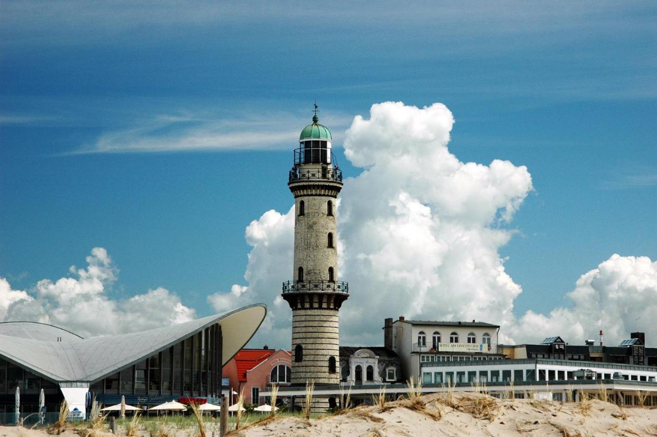 Ferienhaeuschen Kuestenwald Bei Warnemuende, Eigener Garten, Terrasse Mit Strandkorb, 400M Zum Strand ディードリッヒシュハーゲン エクステリア 写真